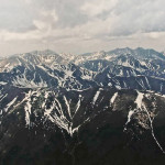 3. Zdjęcie znad Kasprowego na Tatry Zachodnie - "sgrafitto" topniejących na wiosnę śniegów/RJ/