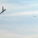 ... holowany na pułap przez wyciągarkę